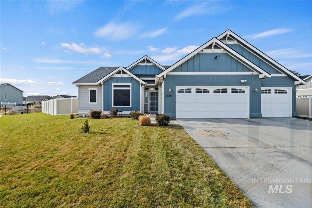 Photo of 2126 W Pine Creek Drive, Nampa, ID 83686 (MLS # 98975849)