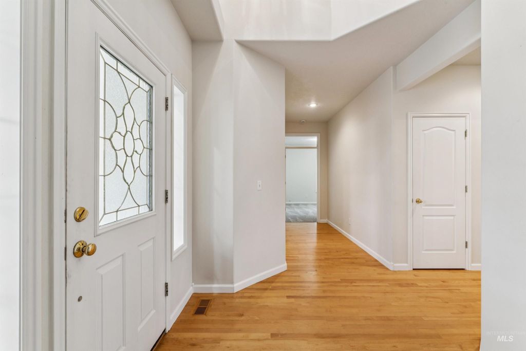 Photo of 6089 N Royal Park, Boise, ID 83713 (MLS # 98968268)