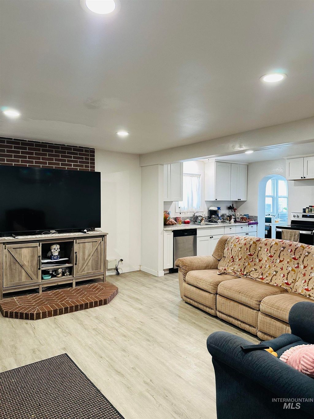 Photo of 203 E Idaho Street, Paul, ID 83347 (MLS # 98970159)