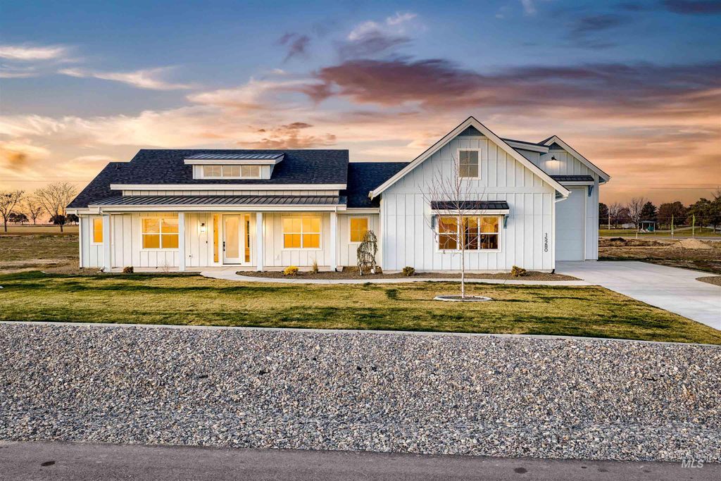Photo of 15280 Juniperwood Drive, Caldwell, ID 83607 (MLS # 98974726)