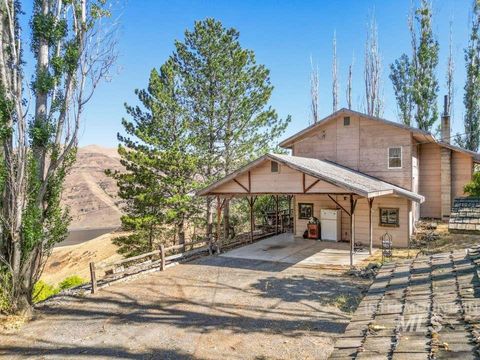 2026 Silcott Hills Road Clarkston WA 99403