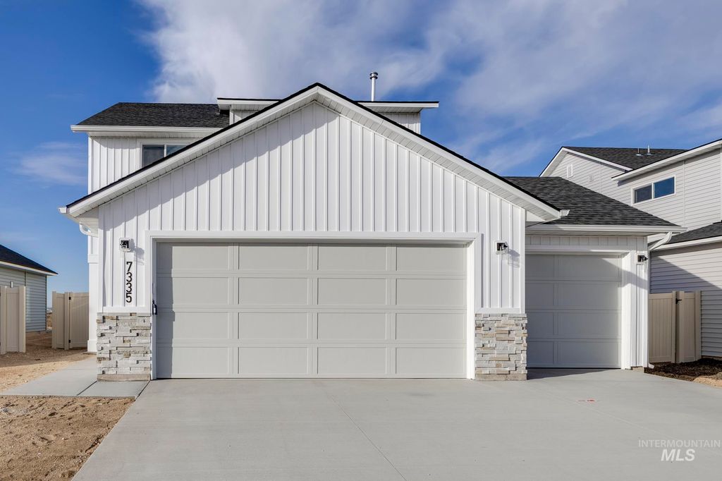 Photo of 7335 S Bungalow Ave, Meridian, ID 83642 (MLS # 98970354)