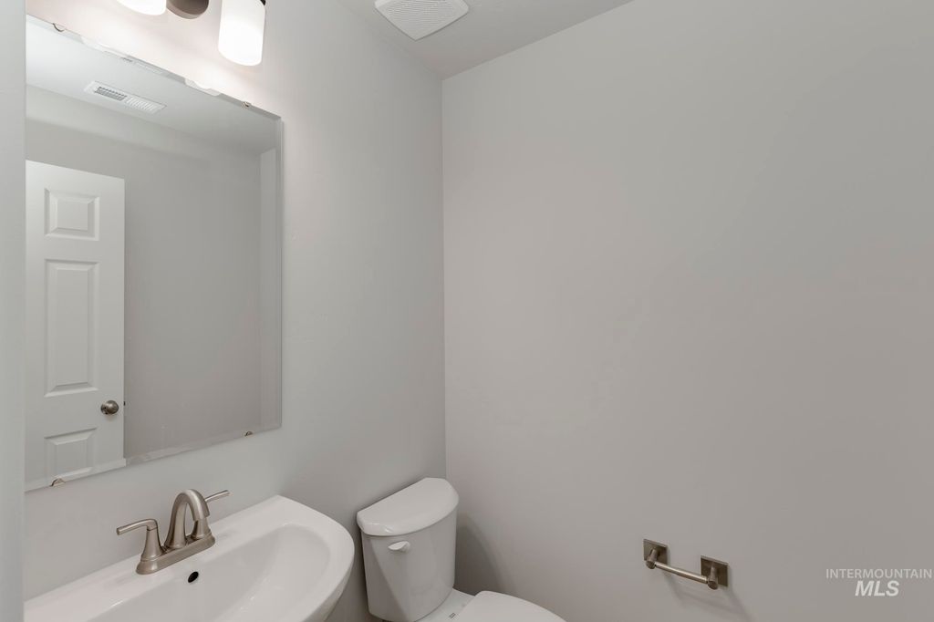 Photo of 7335 S Bungalow Ave, Meridian, ID 83642 (MLS # 98970354)