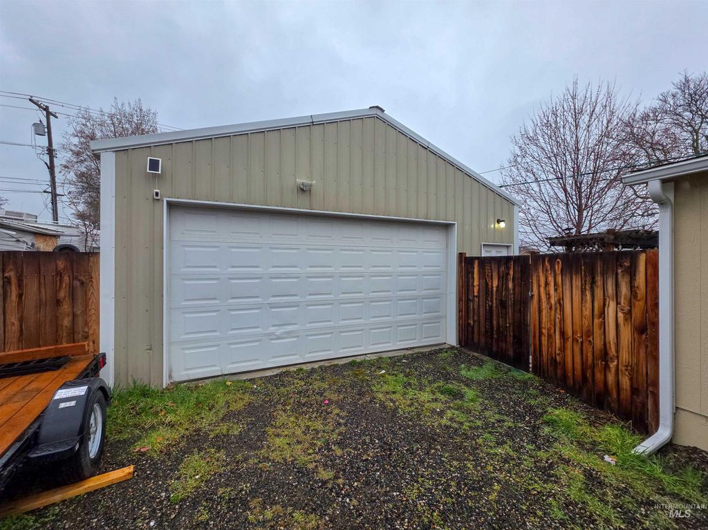 Photo of 1212 7th Street, Clarkston, WA 99403 (MLS # 98978154)