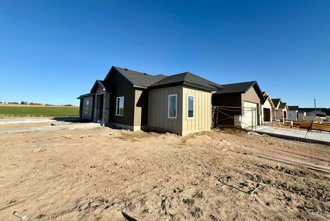 Photo of 1331 E 19th Ave #Lot 4 Block 9, Jerome, ID 83338 (MLS # 98981044)