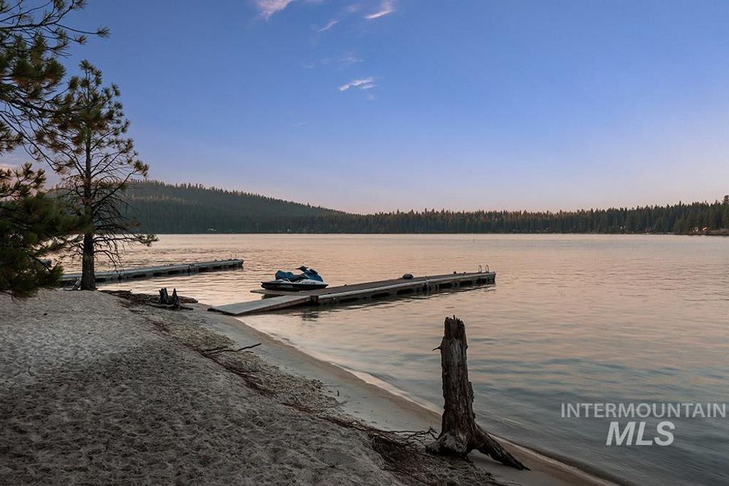Photo of 1339 Beach Way, McCall, ID 83638 (MLS # 98963908)