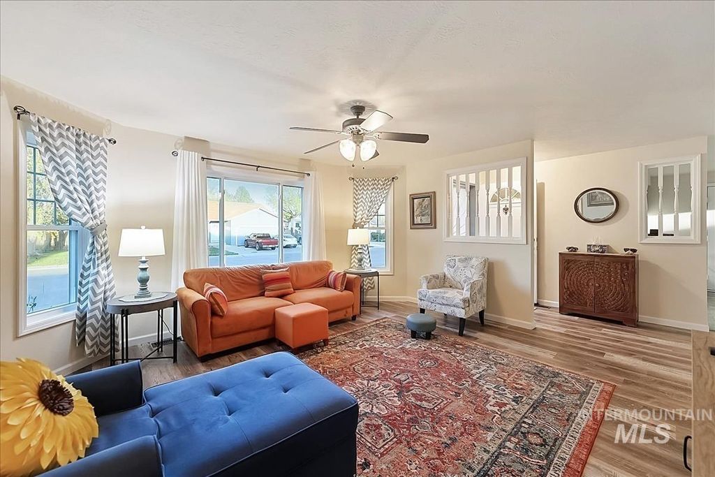 Photo of 1265 Rosewood Street, Mountain Home, ID 83647 (MLS # 98982441)