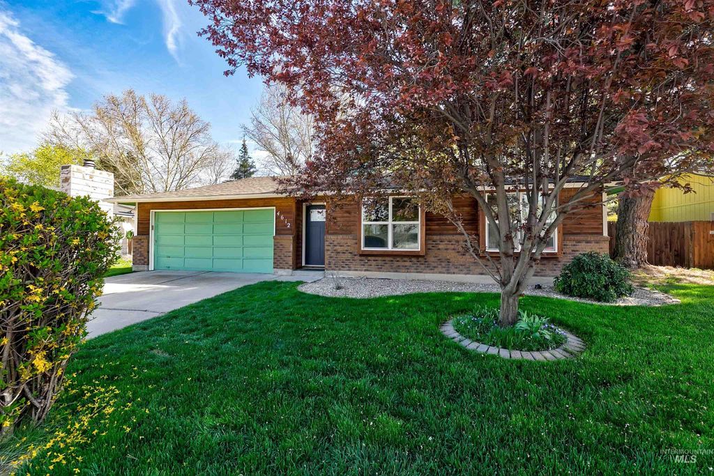 Photo of 4612 N Yorgason Way, Boise, ID 83703 (MLS # 98981505)
