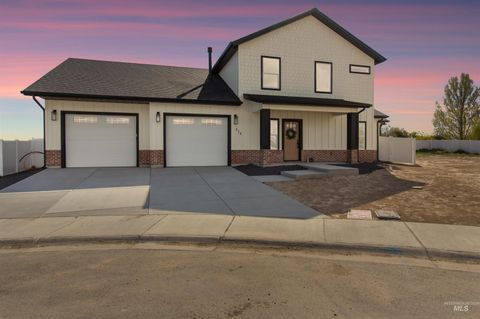 Photo of 514 Full Moon Way, Twin Falls, ID 83301 (MLS # 98971168)