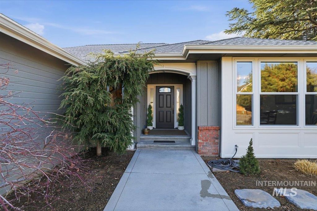 Photo of 13529 W Wittenburg St, Boise, ID 83713 (MLS # 98974876)