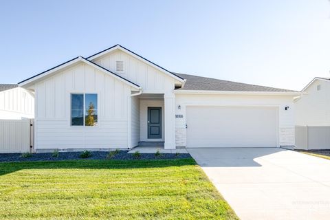 Photo of 5397 S Bittercreek Ave, Meridian, ID 83642 (MLS # 98974828)