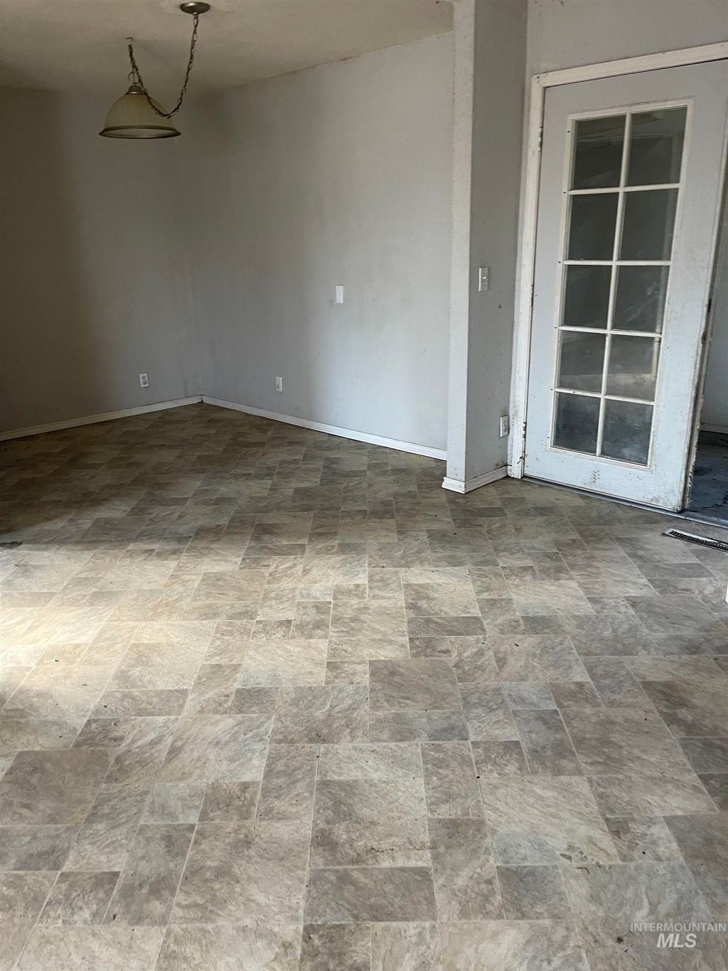 Photo of 670 S 13th E, Mountain Home, ID 83647 (MLS # 98975945)