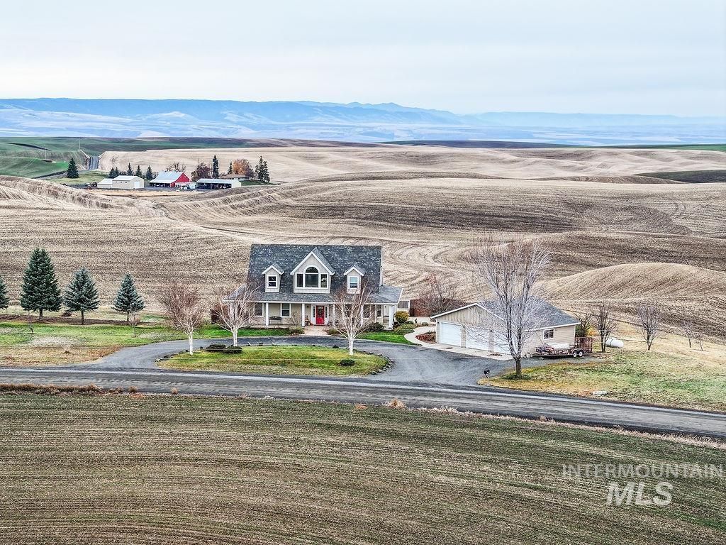 Photo of 18072 Central Grade, Genesee, ID 83832 (MLS # 98968977)