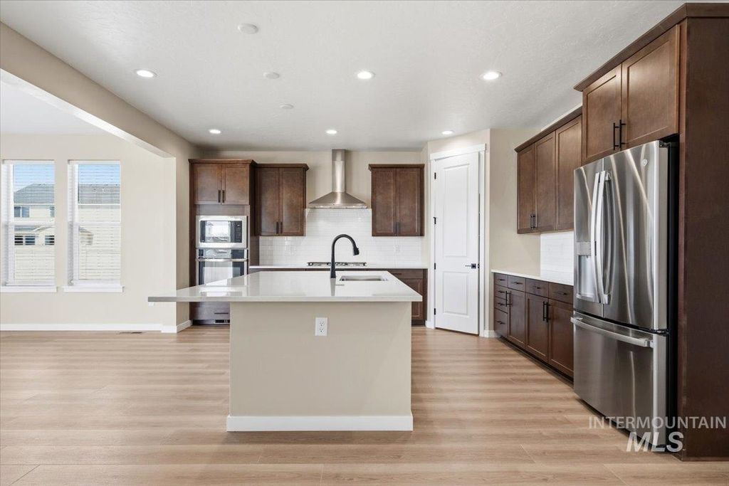 Photo of 2317 N Asner Ave, Star, ID 83669 (MLS # 98979075)