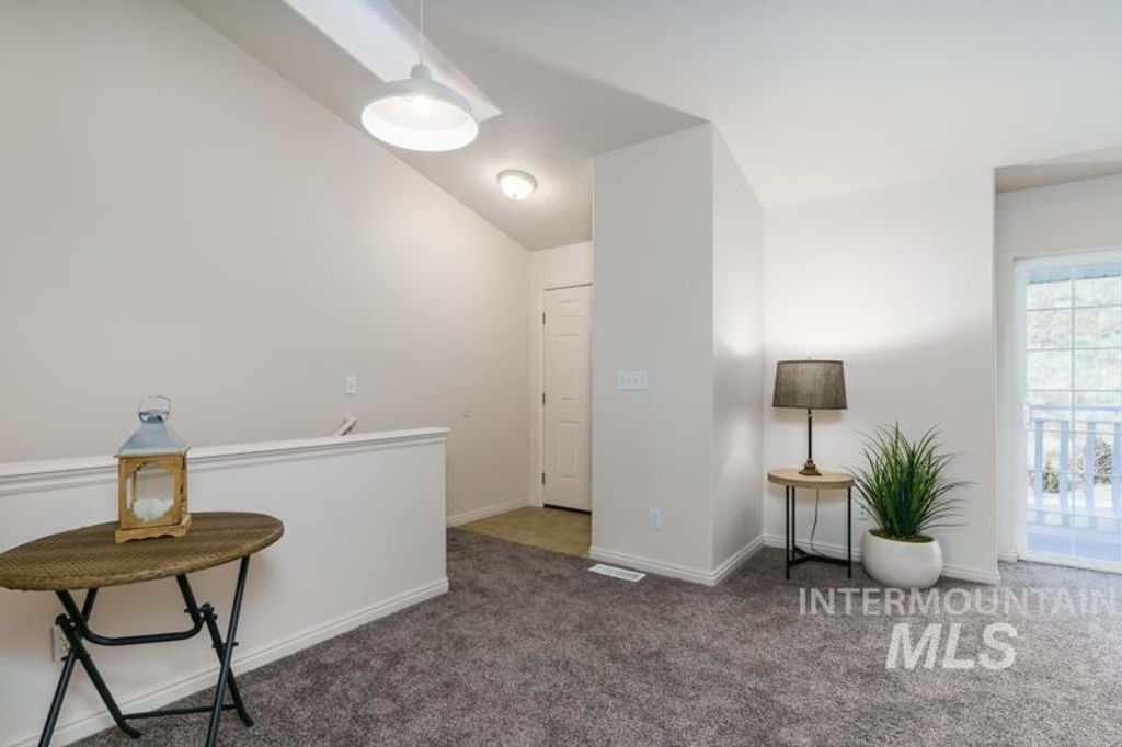 Photo of 204 La Valle Strada #204, Pocatello, ID 83201 (MLS # 98970938)