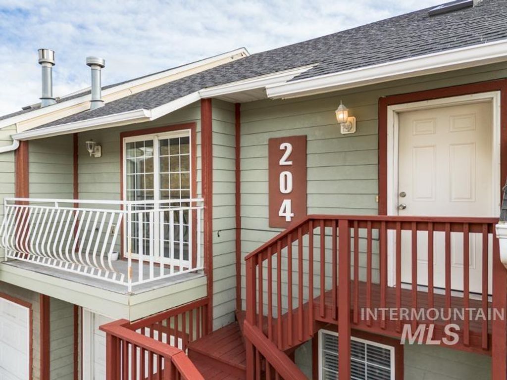 Photo of 204 La Valle Strada #204, Pocatello, ID 83201 (MLS # 98970938)
