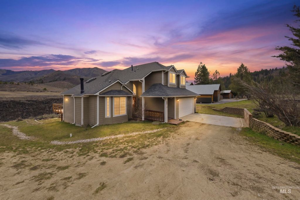 Photo of 23 Mores Creek Circle, Boise, ID 83716 (MLS # 98977412)