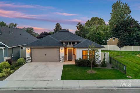 Photo of 1469 N Parkshire Way, Meridian, ID 83642 (MLS # 98997588)