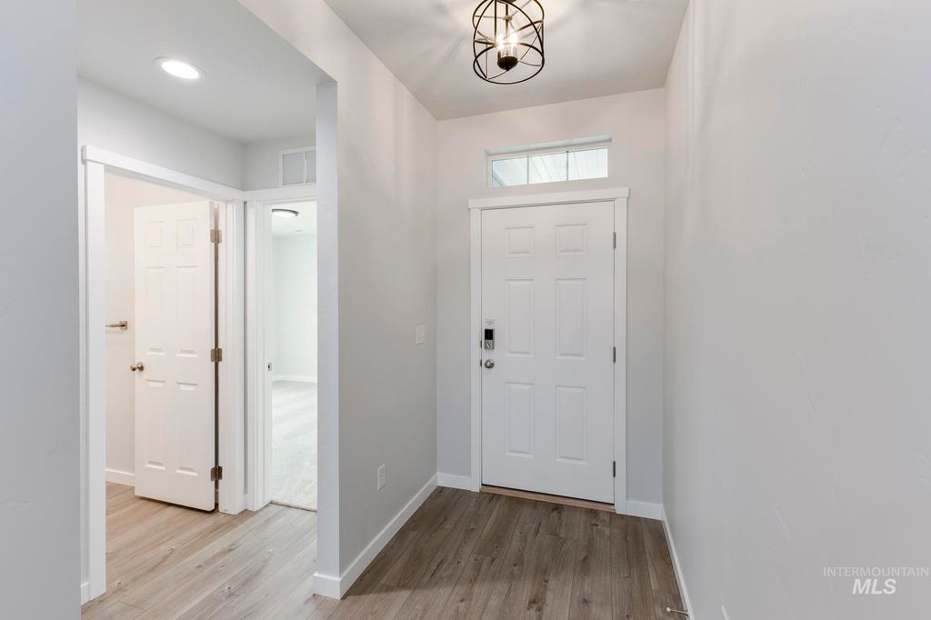 Photo of 311 N Cranesbill Ave, Kuna, ID 83634 (MLS # 98968766)