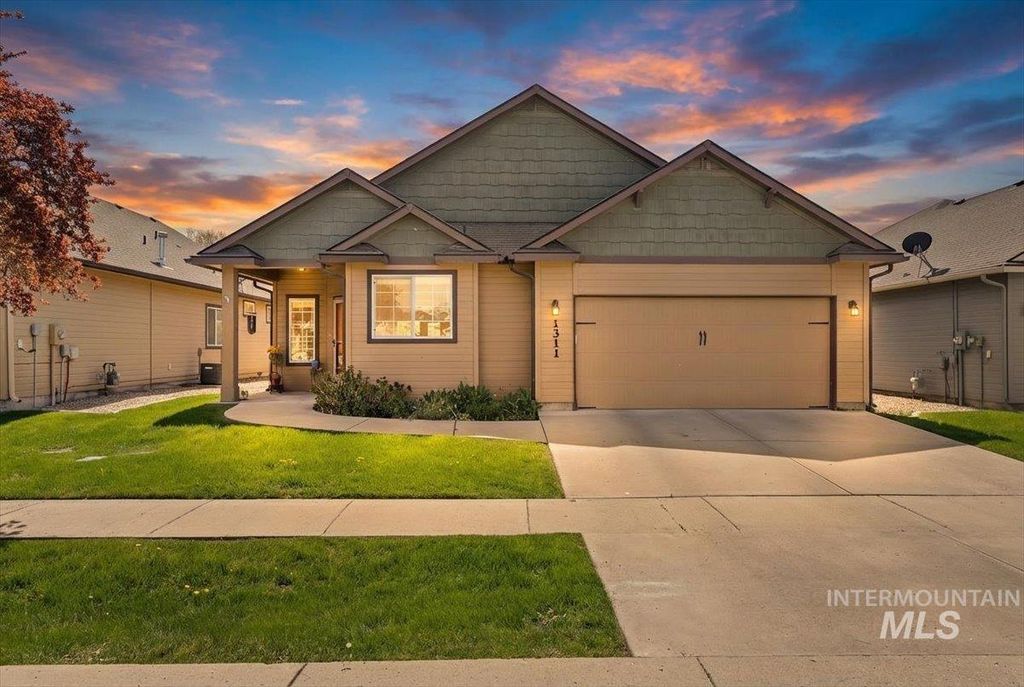 Photo of 1311 W Sanetta St, Nampa, ID 83651 (MLS # 98983215)