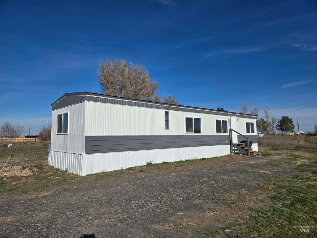 Photo of 2910 S 1300 E, Hagerman, ID 83332 (MLS # 98979017)