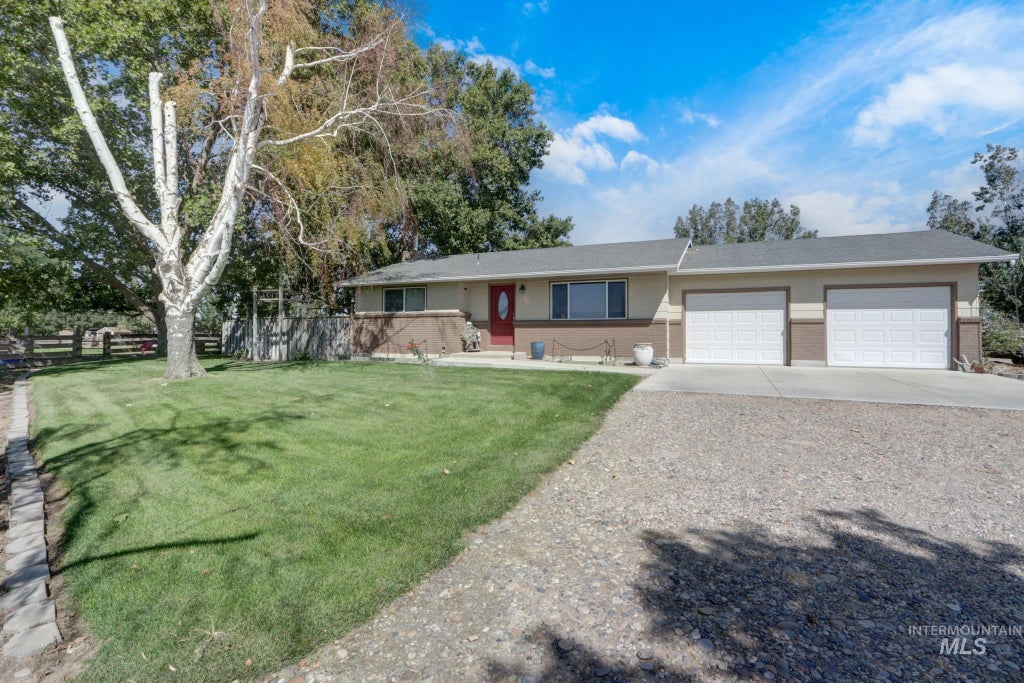 Photo of 26519 Powers Road, Parma, ID 83669 (MLS # 99001011)
