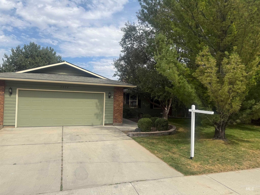 Photo of 3874 N Bryson Way, Boise, ID 83713 (MLS # 98991073)