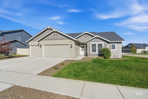 Photo of 8236 Conant St, Nampa, ID 83687 (MLS # 98966150)