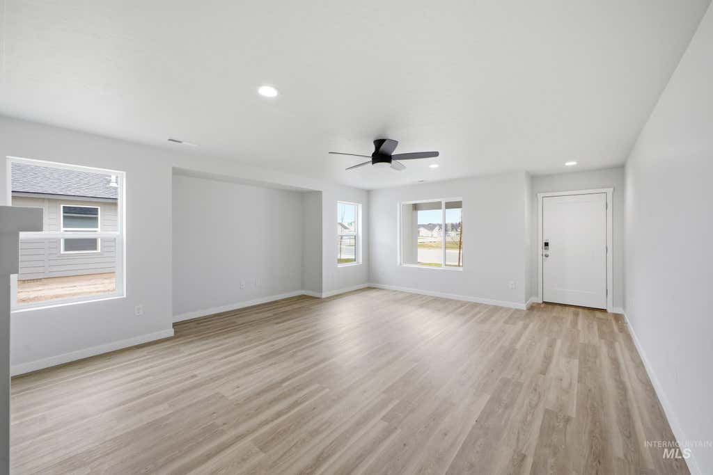 Photo of 3642 E Jamestown Dr, Nampa, ID 83686 (MLS # 98989392)