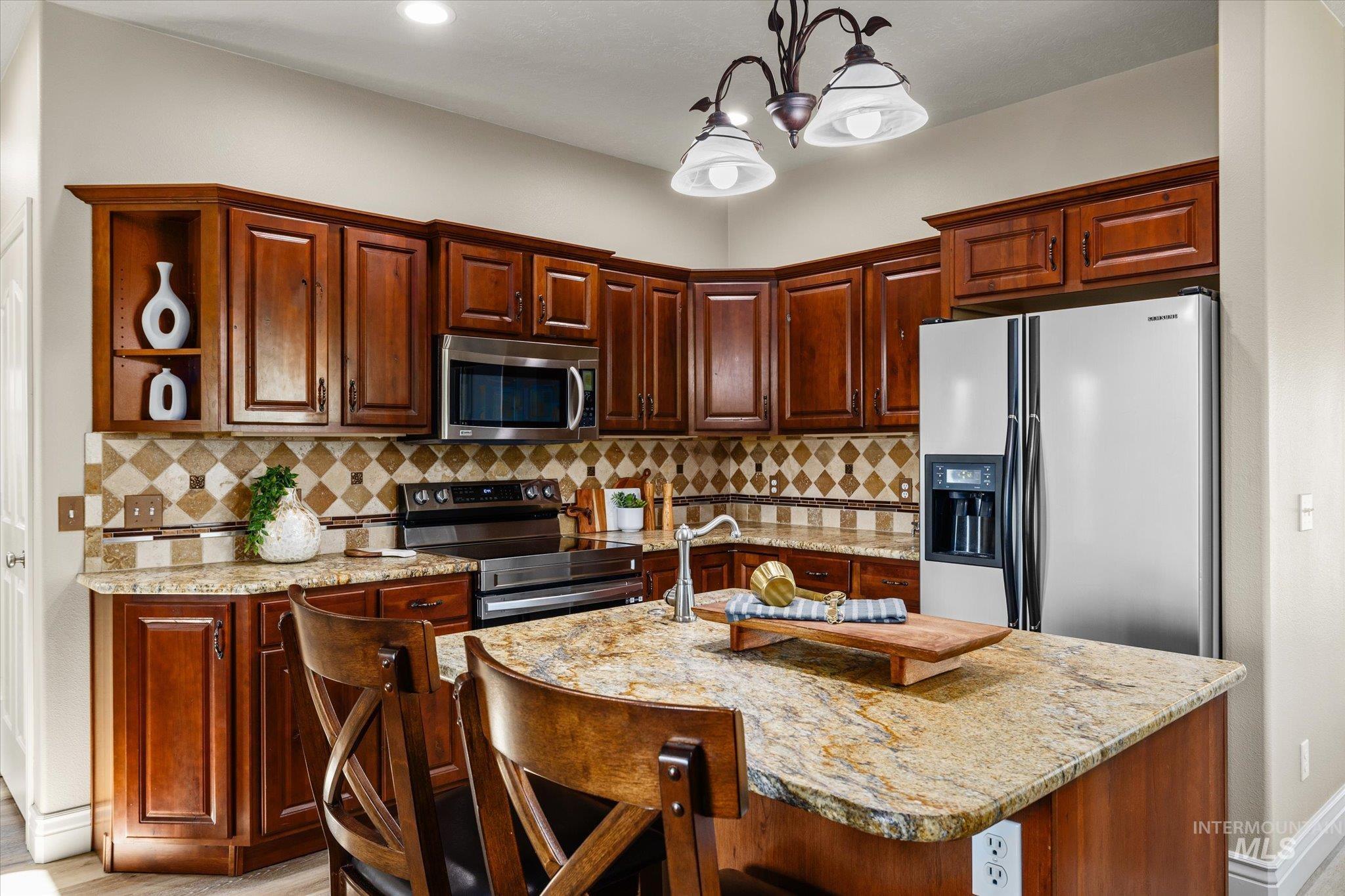 Your Country Haven awaits on this Hobby Farm! 5 bedroom 3.5 bath home – image 28