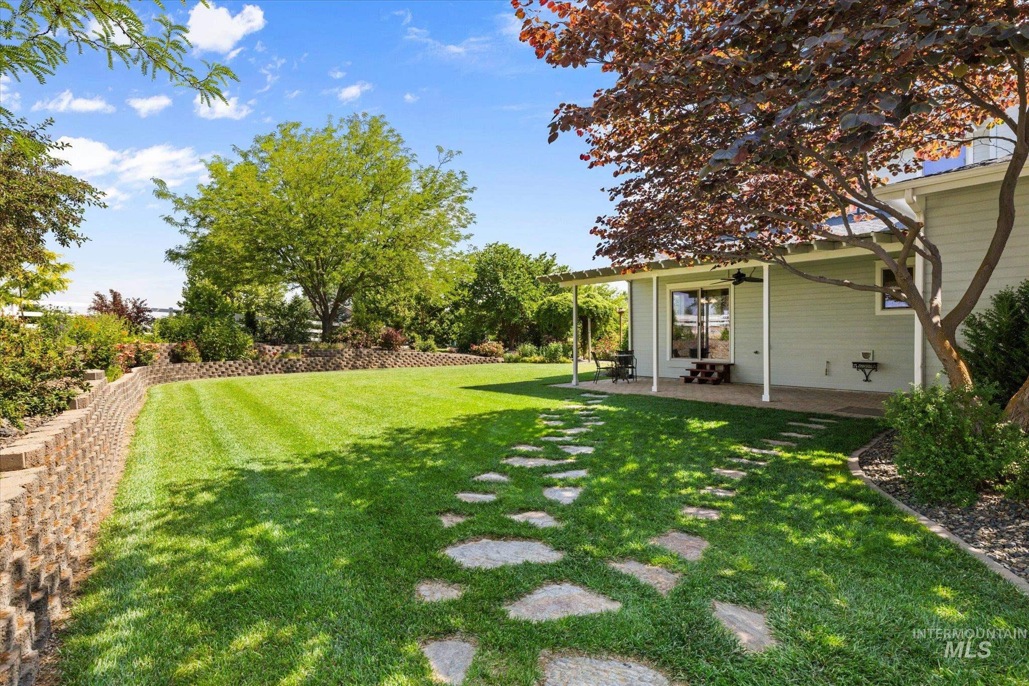 Your Country Haven awaits on this Hobby Farm! 5 bedroom 3.5 bath home – image 19