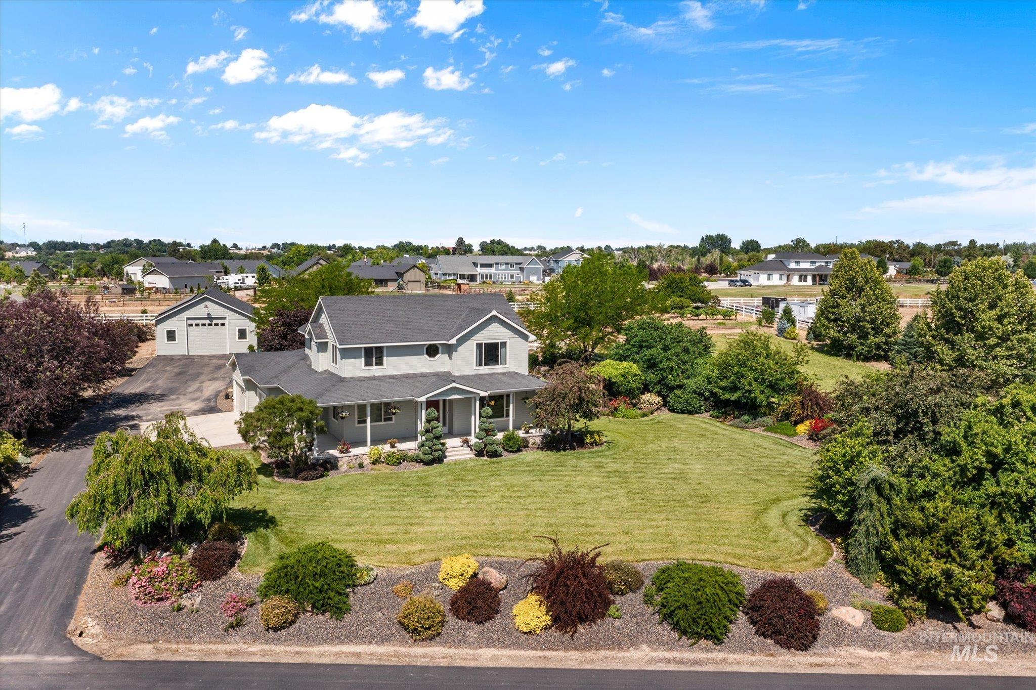 Your Country Haven awaits on this Hobby Farm! 5 bedroom 3.5 bath home – image 2