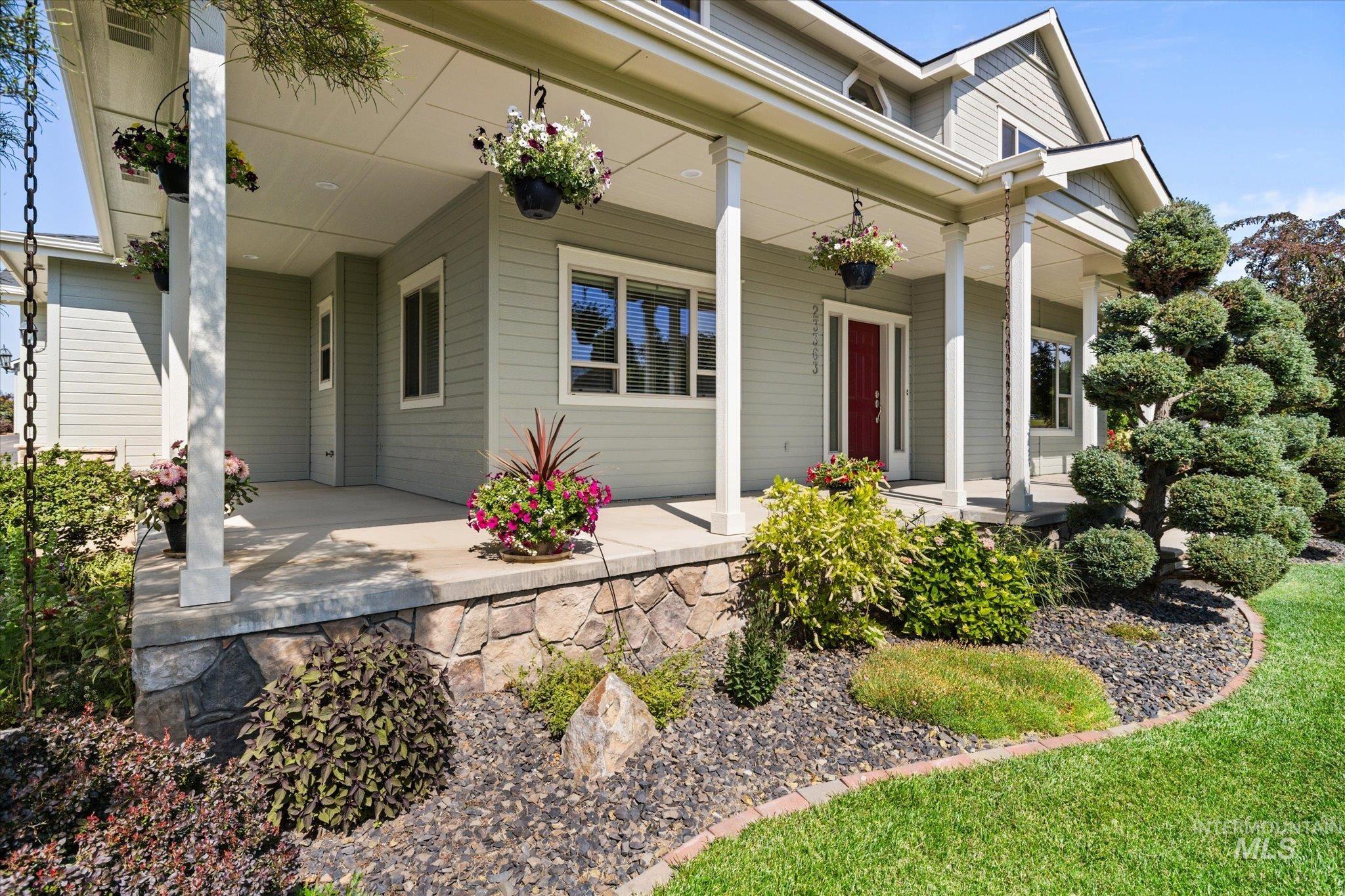 Your Country Haven awaits on this Hobby Farm! 5 bedroom 3.5 bath home – image 11