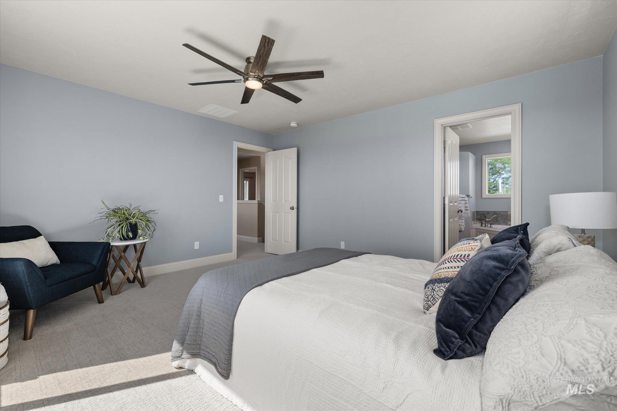 Your Country Haven awaits on this Hobby Farm! 5 bedroom 3.5 bath home – image 40