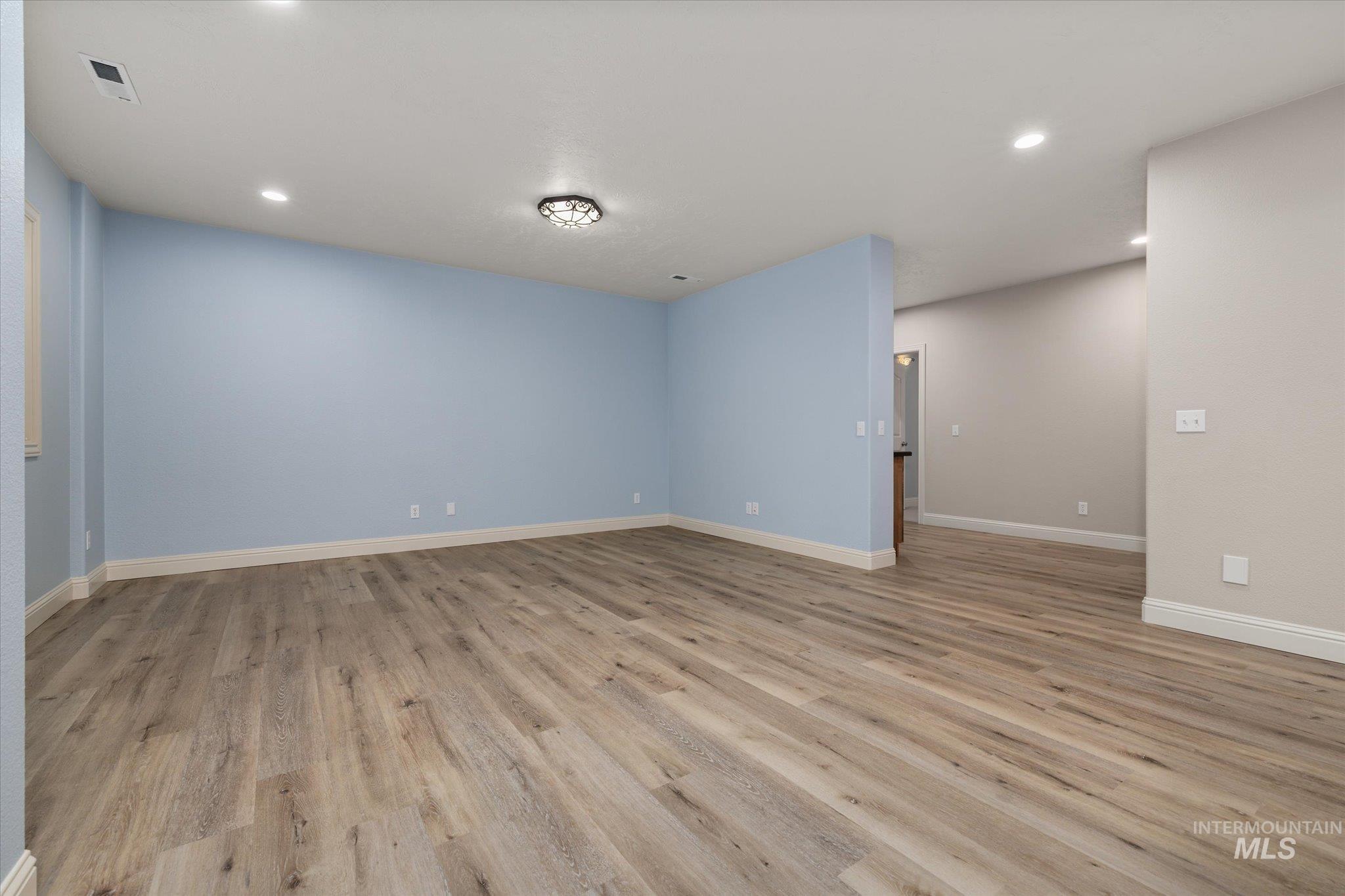 Your Country Haven awaits on this Hobby Farm! 5 bedroom 3.5 bath home – image 47