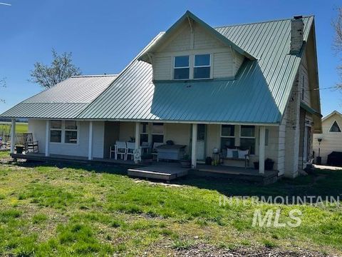 Photo of 1647 Cedar Ridge Road, Kendrick, ID 83537 (MLS # 98941884)