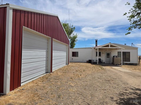Photo of 17198 N Ocean View Lane, Mountain Home, ID 83647 (MLS # 98998961)