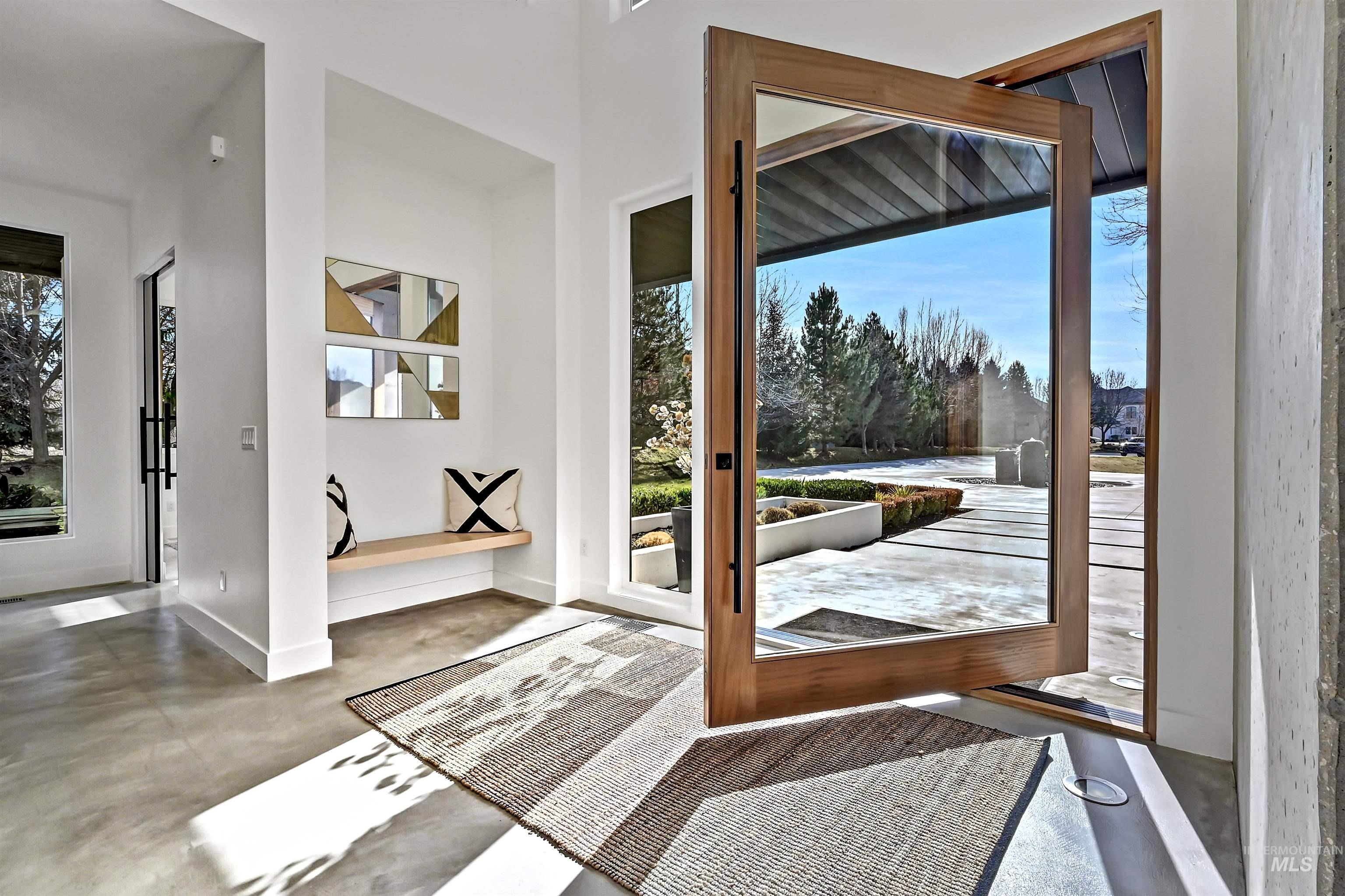 348 E Riversedge Drive