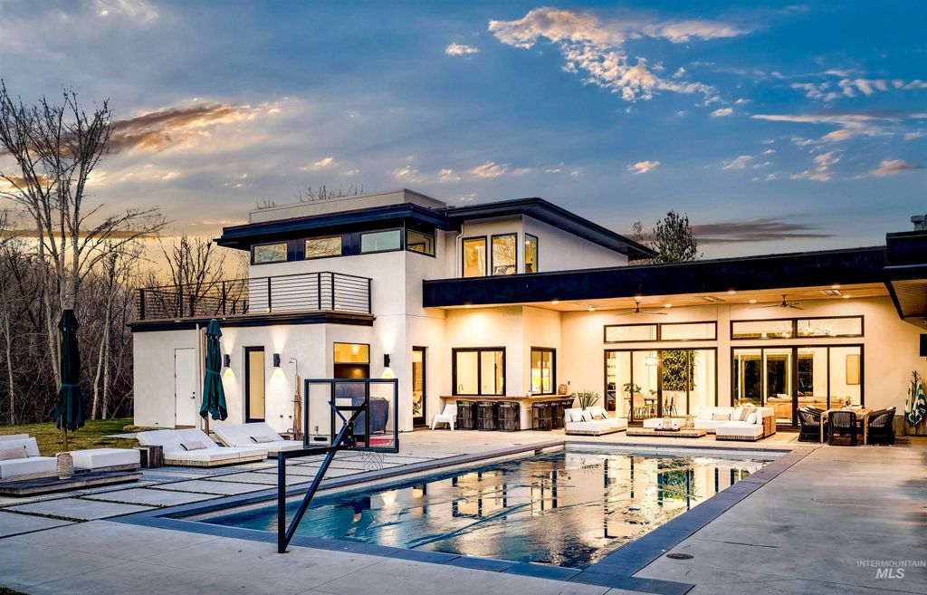 Photo of 348 E Riversedge Drive, Eagle, ID 83616 (MLS # 98976239)