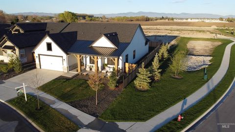 Photo of 21890 Paint Ave, Star, ID 83669 (MLS # 98979586)