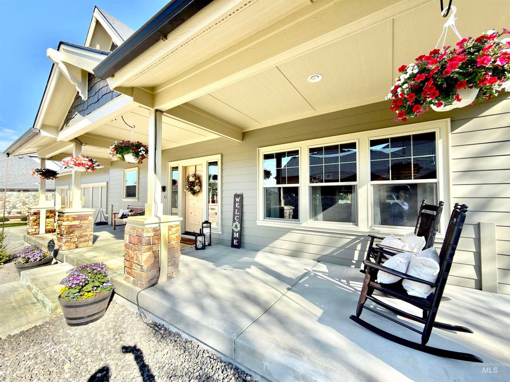 Photo of 11470 S Cross Slope Pl, Nampa, ID 83686 (MLS # 98981433)