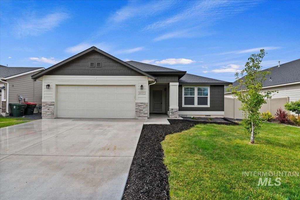 Photo of 3023 W Silver River St, Meridian, ID 83646 (MLS # 98990993)