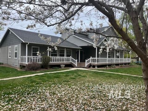 9022 Highway 44 Middleton ID 86644