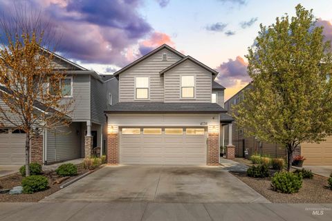 Photo of 4136 E Blueberry St, Meridian, ID 83642 (MLS # 98981731)