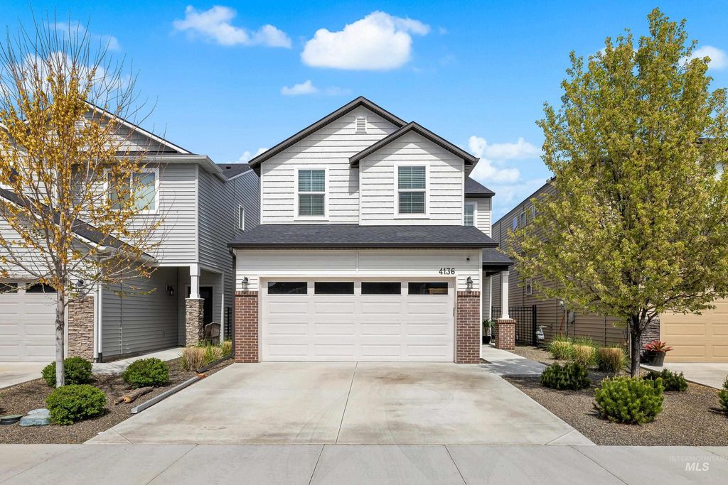 Photo of 4136 E Blueberry St, Meridian, ID 83642 (MLS # 98981731)