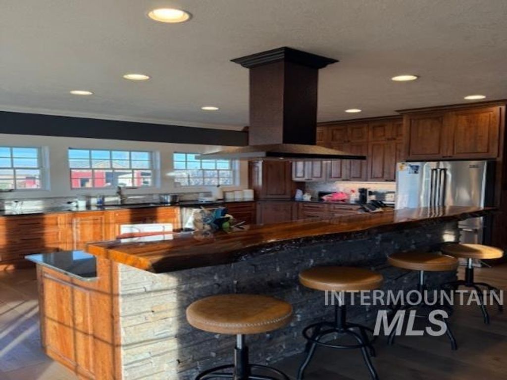 Photo of 517 Oleander Rd, Ontario, OR 97914 (MLS # 98975069)