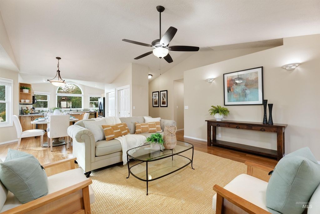 Photo of 444 Morning Sun Ct, Nampa, ID 83686 (MLS # 98973419)