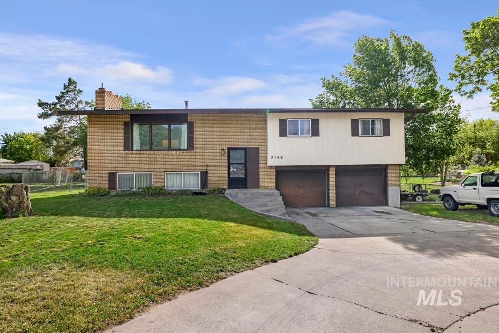Photo of 2148 Alta Vista Circle, Twin Falls, ID 83301 (MLS # 98985787)
