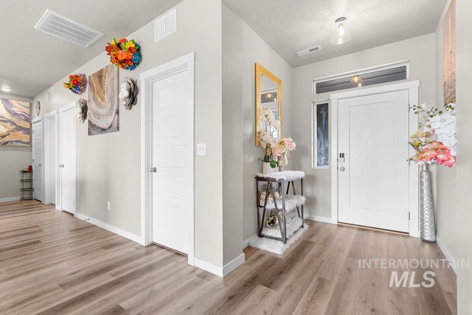 Photo of 6504 S Dedication Way, Meridian, ID 83642 (MLS # 98995931)