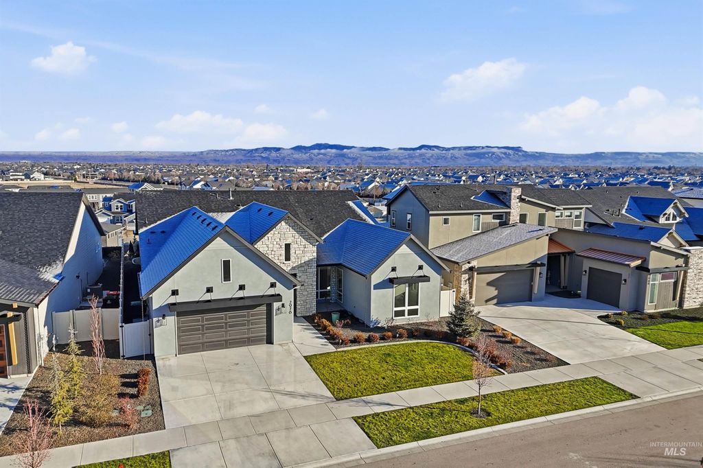 Photo of 2976 E Parulo Dr, Meridian, ID 83642 (MLS # 98972816)